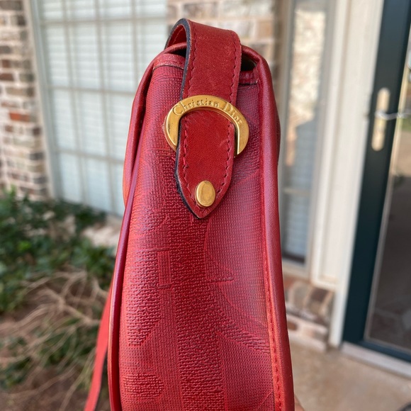 Used - Picture 4 of 12